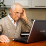 50代で英語を習うならオンライン英会話を利用する